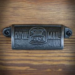 Uchwyt meblowy muszlowy ROYAL MAIL GPO
