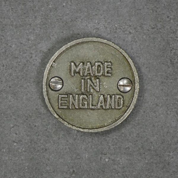 Tabliczka dekoracyjna żeliwna MADE IN ENGLAND